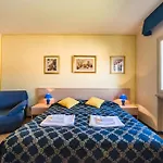Albergo Centrale 2*