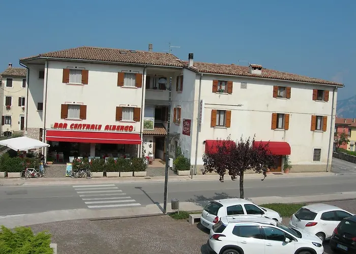 Albergo Centrale 2*