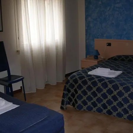 Albergo Centrale מלון