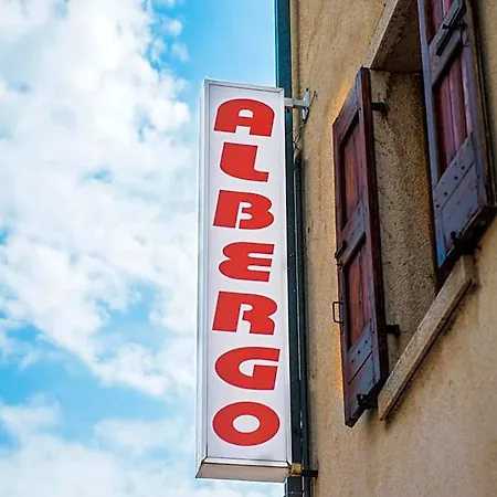Albergo Centrale 2*