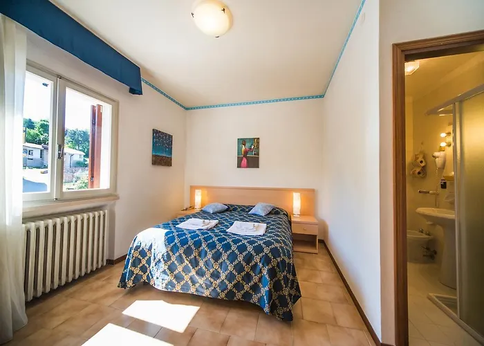 Otel Albergo Centrale San Zeno di Montagna